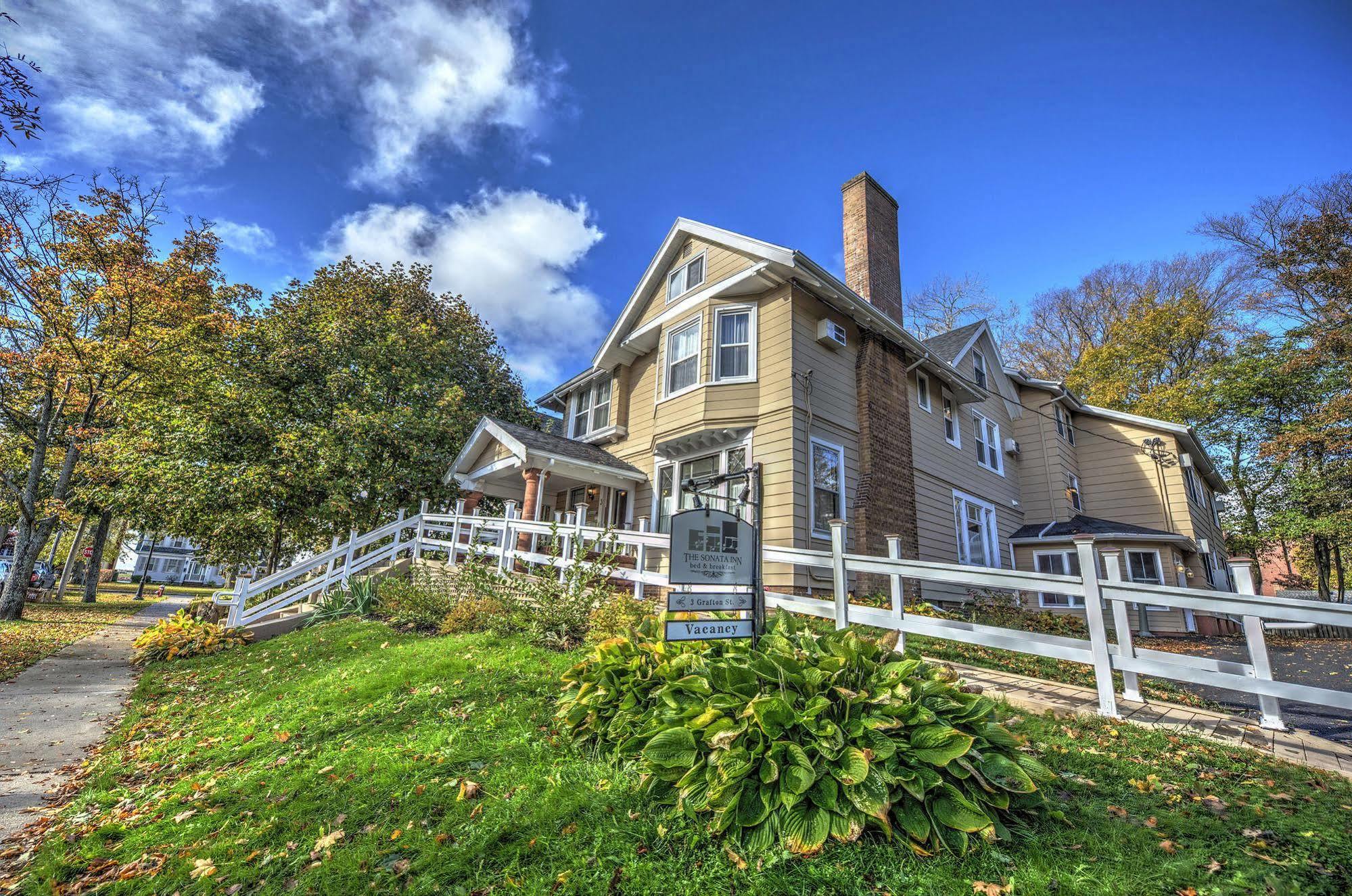 The Sonata Inn Charlottetown Extérieur photo